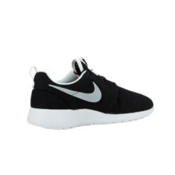 Basket Nike Roshe Run Breeze 7 Basket Nike Roshe Run Breeze -Hommes Vêtements Magasin basket nike roshe run breeze 2