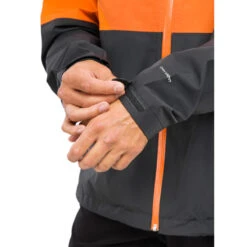 Blouson The North Face LIGHTNING IMPERMEABLE -Hommes Vêtements Magasin blouson the north face lightning impermeable 4