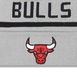 Bonnet New Era à POMPON BULLS -Hommes Vêtements Magasin bonnet new era a pompon bulls 2