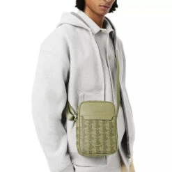 Sacoche Lacoste VERTICAL CAMERA BAG -Hommes Vêtements Magasin lacoste 170