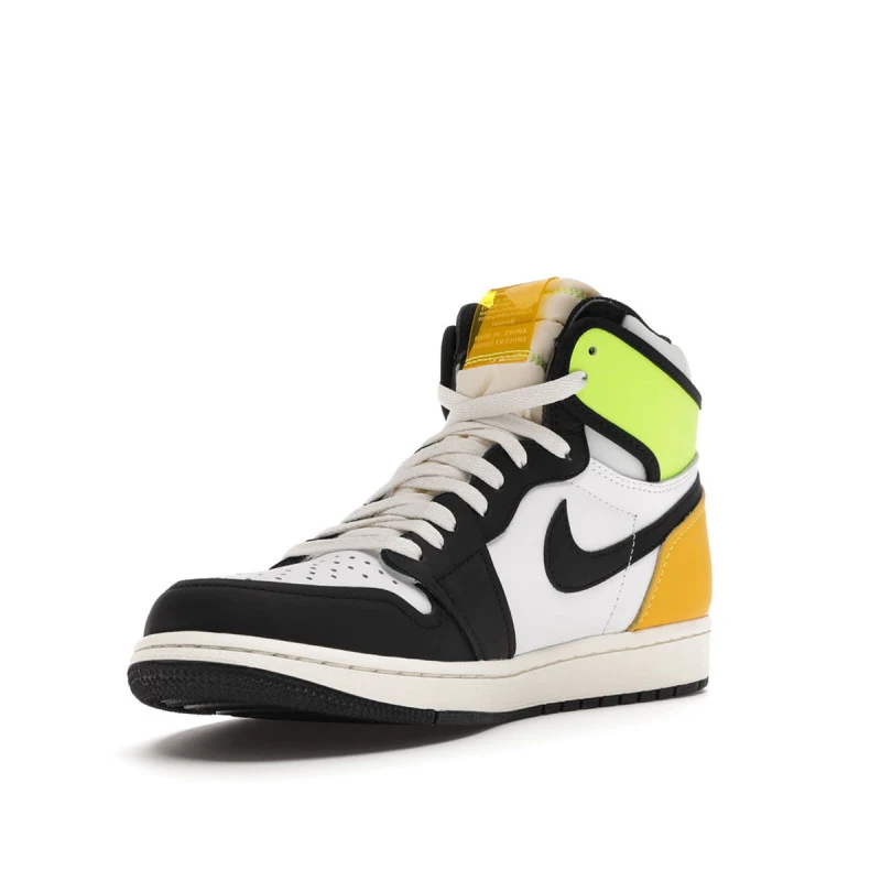Basket Nike AIR JORDAN 1 RETRO HIGH OG 6 Basket Nike AIR JORDAN 1 RETRO HIGH OG – Image 4