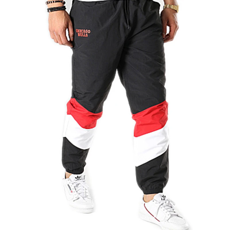 Pantalon De Survêtement New Era CHICAGO BULLS COLOUR BLOCK 3 Pantalon De Survêtement New Era CHICAGO BULLS COLOUR BLOCK